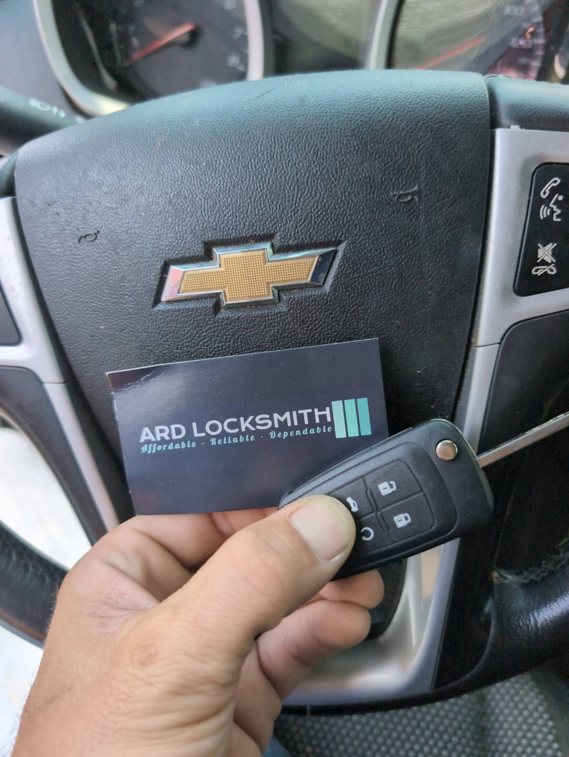 Programmed Chevrolet Equinox flip key documented after locksmith service