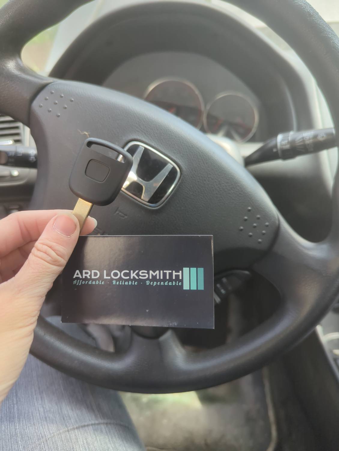 Newly cut replacement key documented with a 2004 Honda Civic